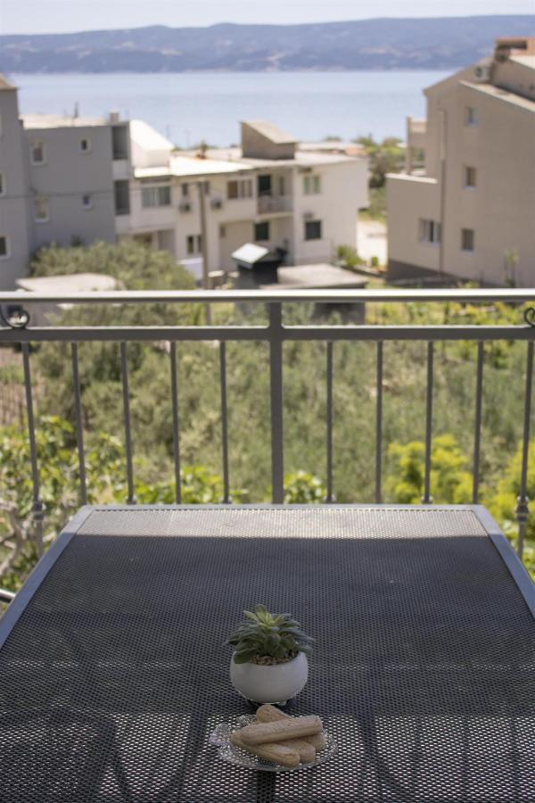 Apartments And Rooms Nikola Omis Exterior photo