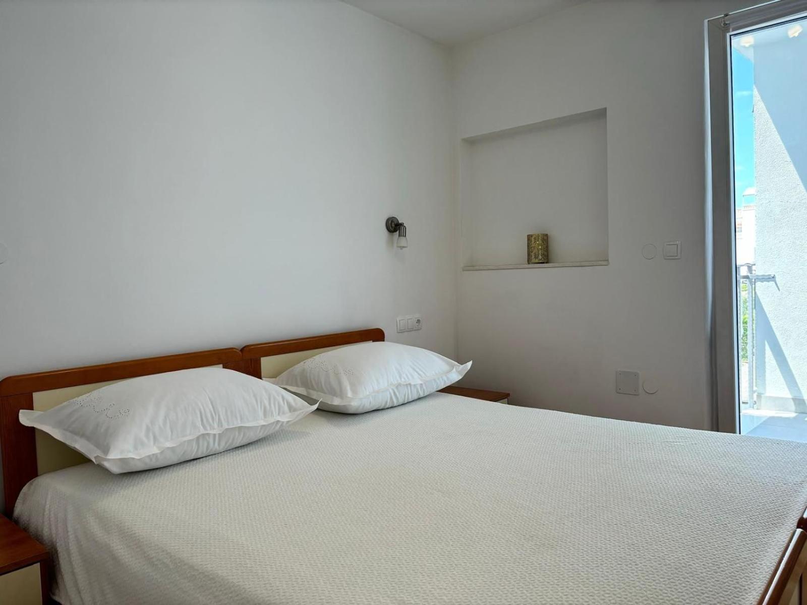 Apartments And Rooms Nikola Omis Exterior photo